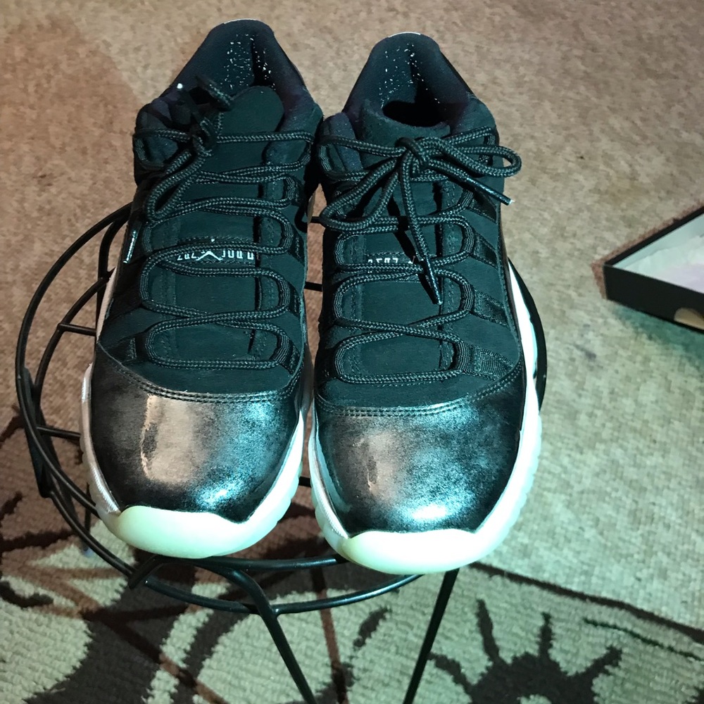 Air Jordan 11 Retro Low BG Size 6.5Y